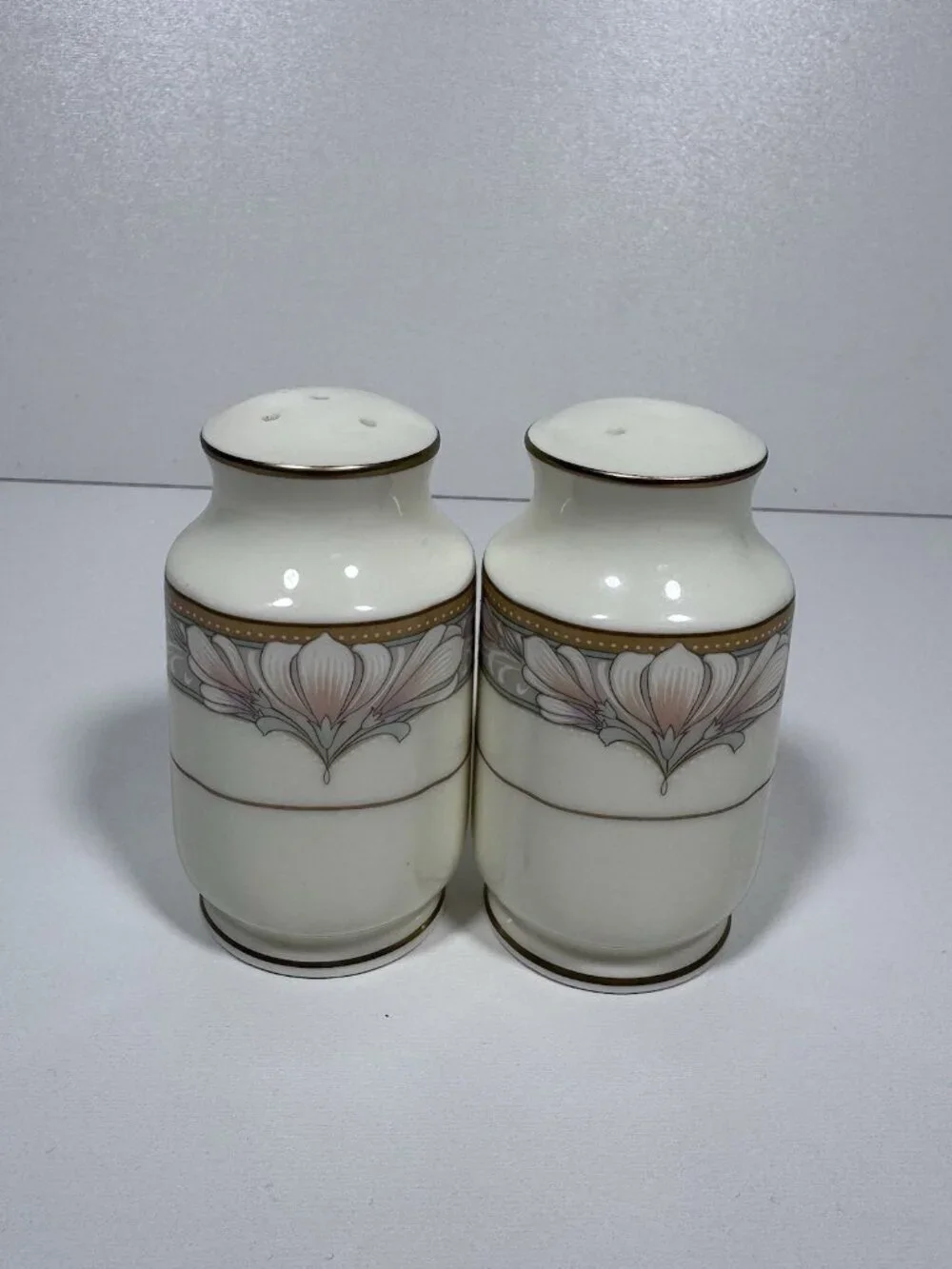NORITAKE BARRYMORE Salt Pepper Shakers Bone China Gold Trim Japan Art Nouveau
